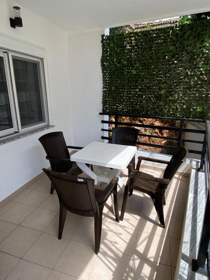 Evgenia'S Apartment Sarandë Esterno foto